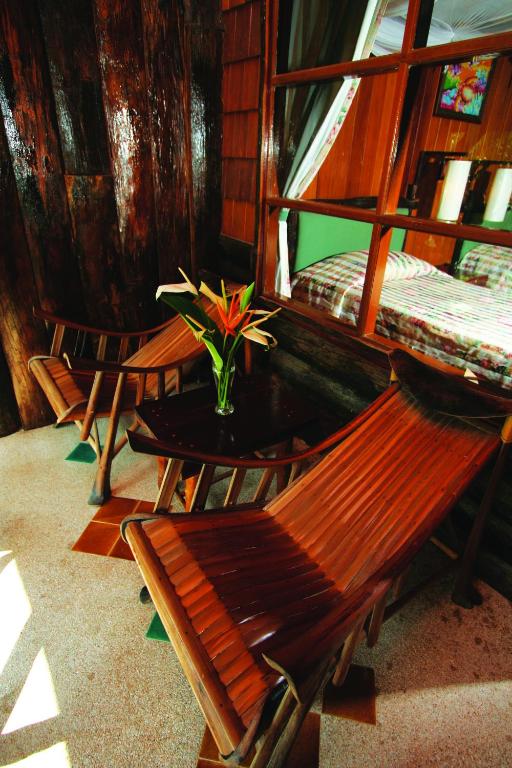 Posezení v ubytování Banpu Koh Chang Resort