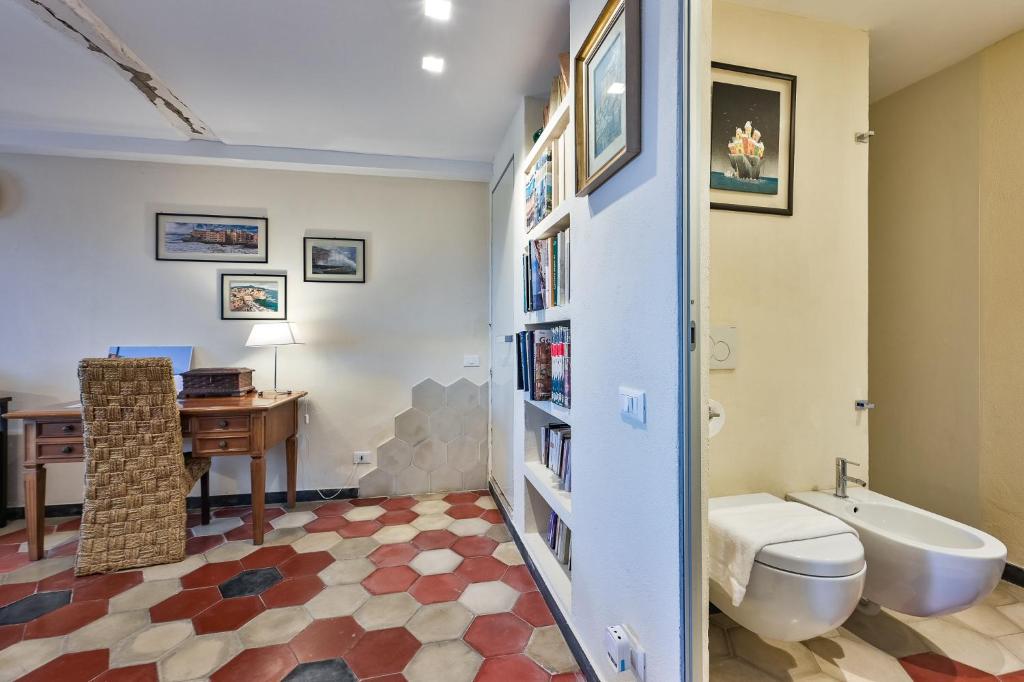 A bathroom at Baiàn Casa Vacanze