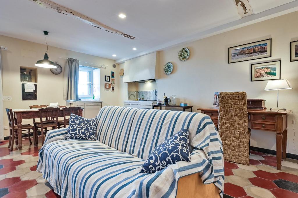 A seating area at Baiàn Casa Vacanze
