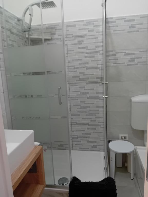 Koupelna v ubytování Titi Rooms