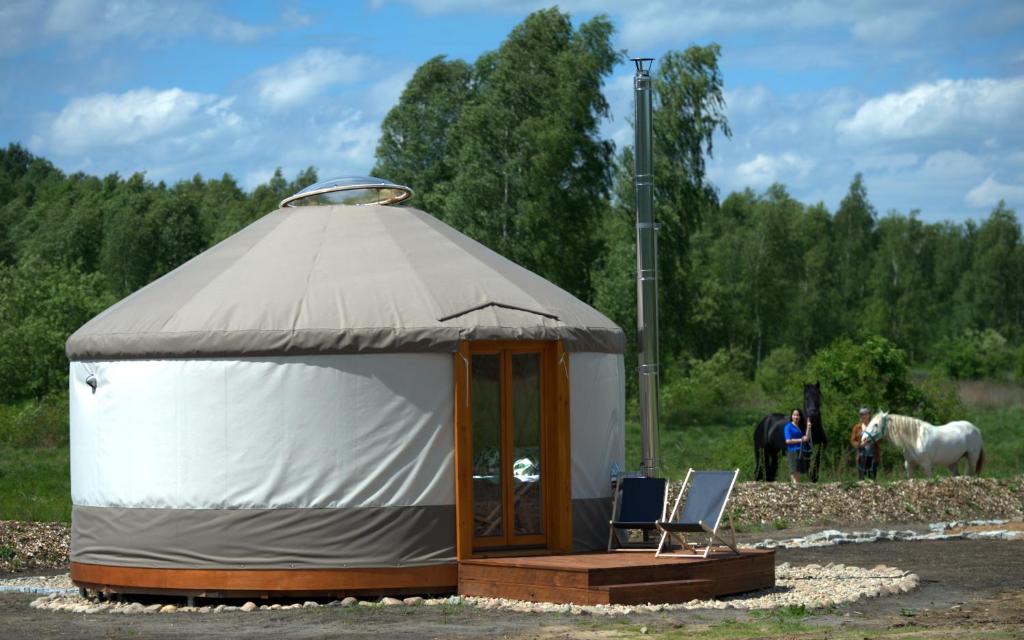 Budova, kde se the luxury tent nachází