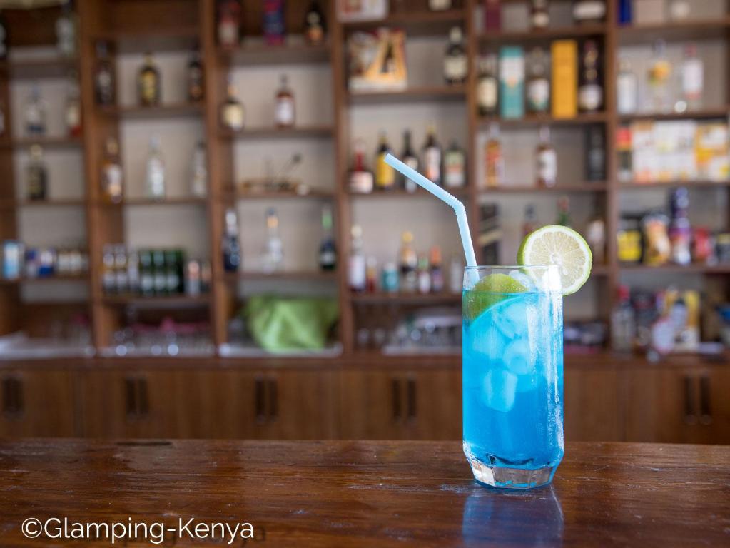 Nápoje v ubytování Glamping Kenya Mount Kenya Lodge Nanyuki