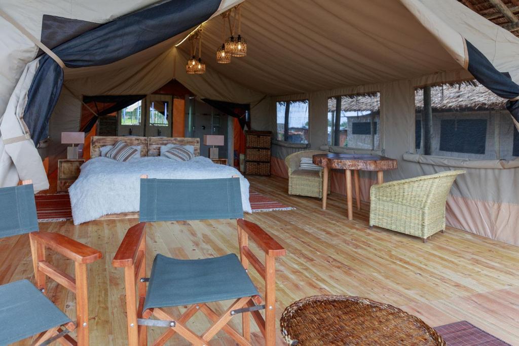  Fairmont Safari Club Kenya  thumbnail