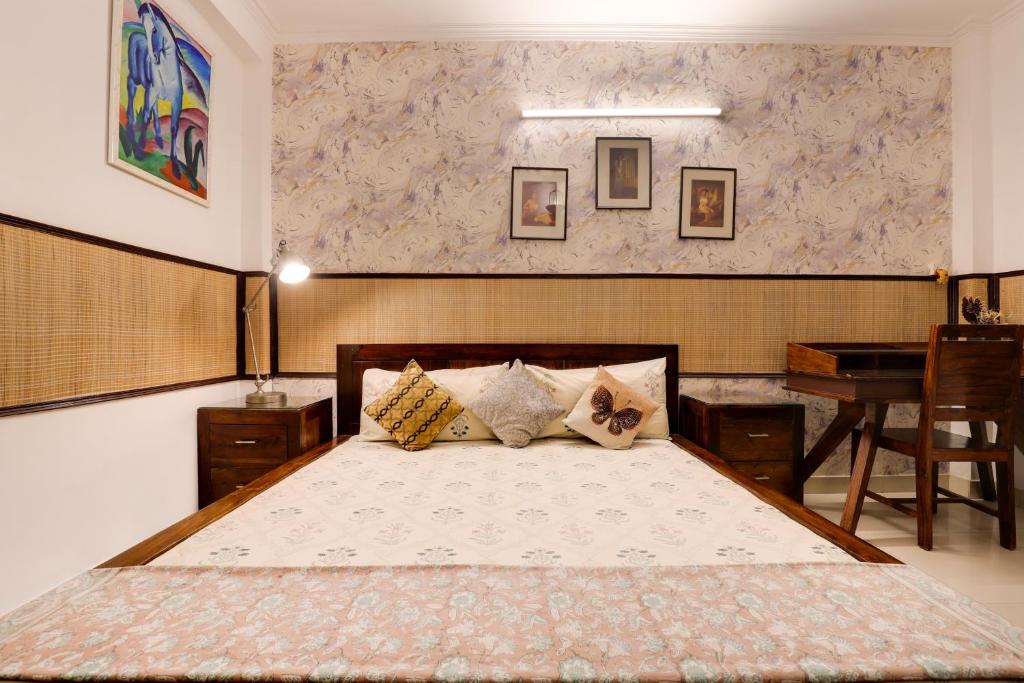 Postel nebo postele na pokoji v ubytování House of Comfort Noida