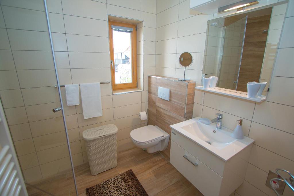 Koupelna v ubytování Tourist farm Megušar