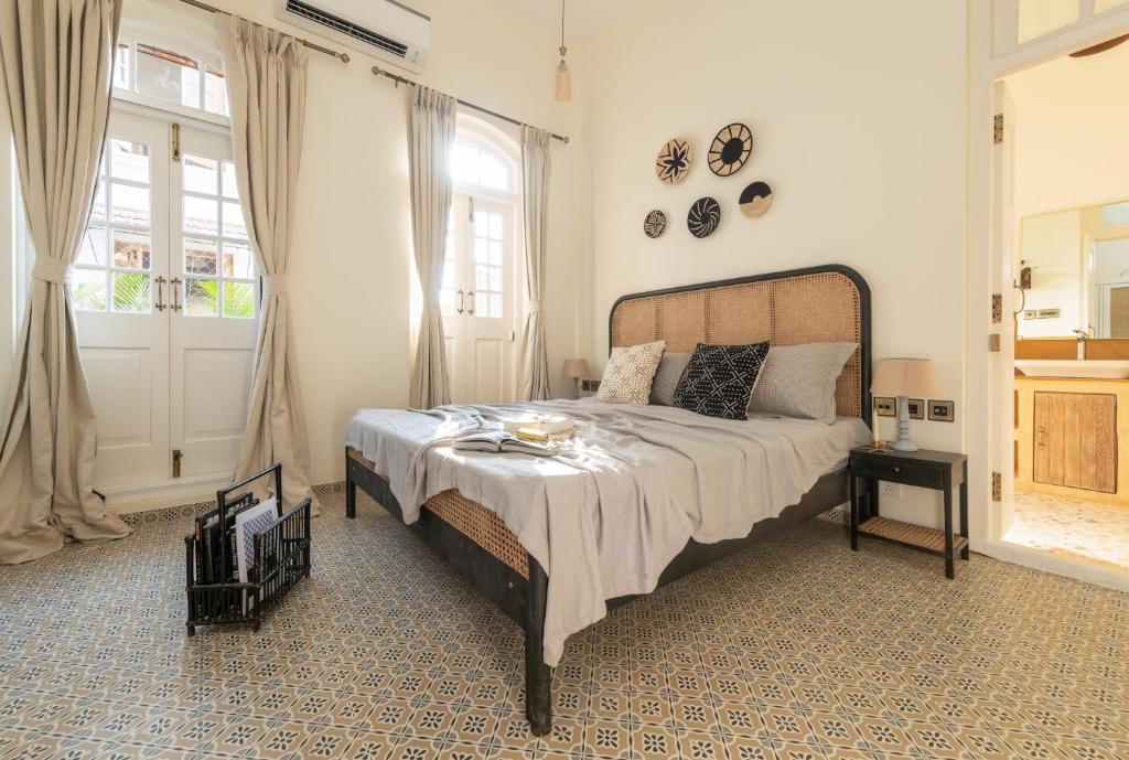 Giường trong phòng chung tại LohonoStays Colina Villa H