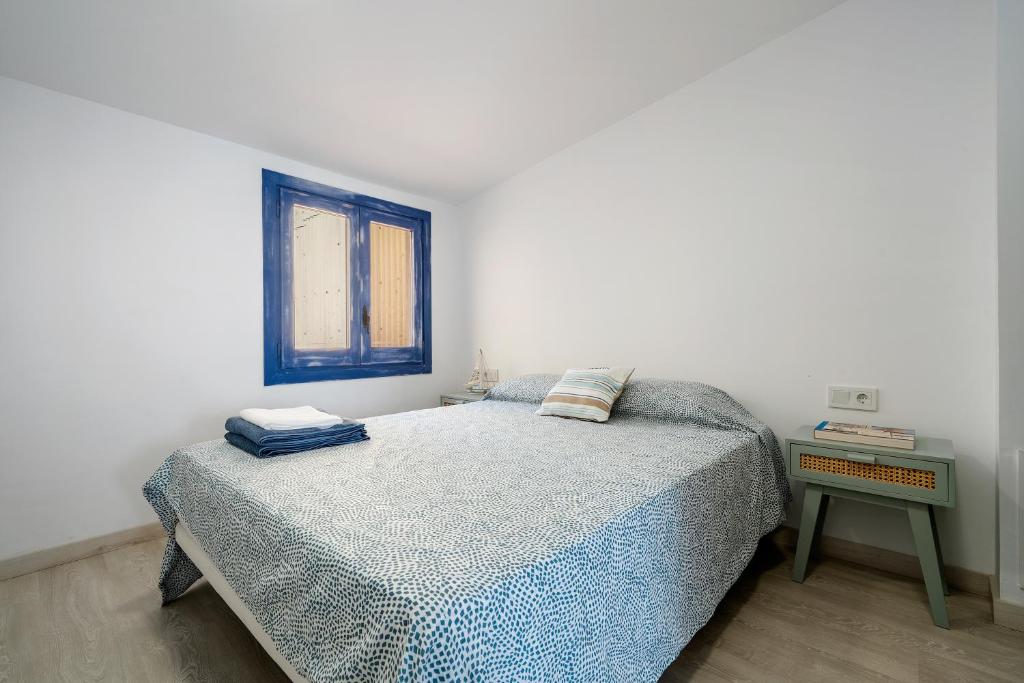 Postel nebo postele na pokoji v ubytování Calafellmar loft