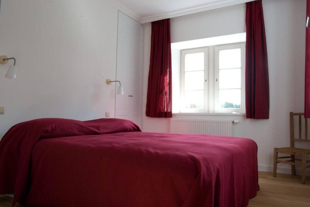 Postel nebo postele na pokoji v ubytování Le Chaperon Villa
