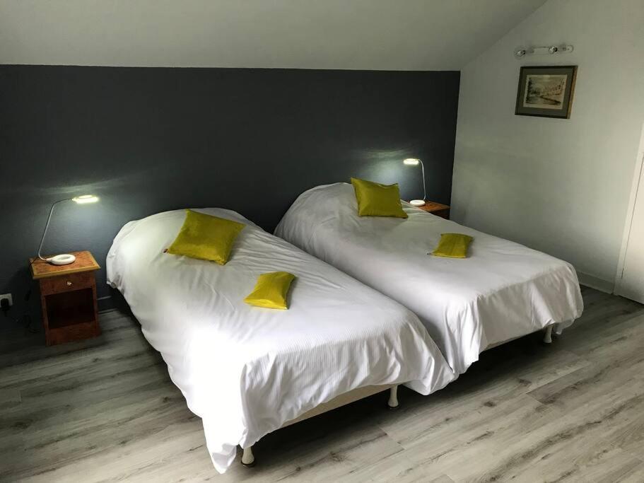 Postel nebo postele na pokoji v ubytování Un havre de paix pour découvrir Vichy , sa région