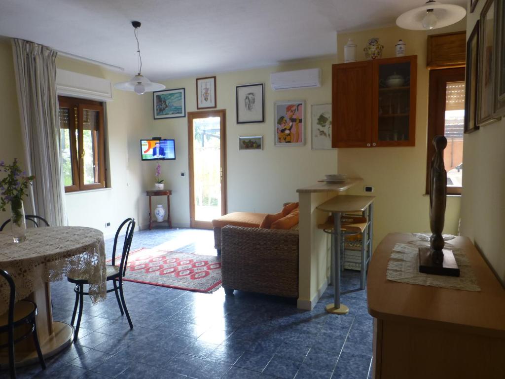Kuchnia lub aneks kuchenny w obiekcie Casa Vacanza Appartamenti Al Mare