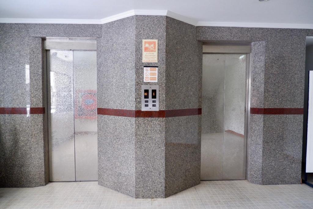 Patong Central Residence & Apartment - Resim 38