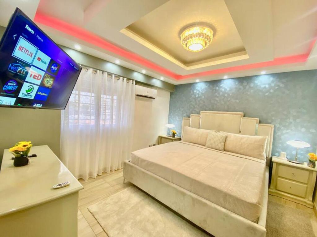 3 Bdrm Apartment, Los Prados (updated prices 2024)