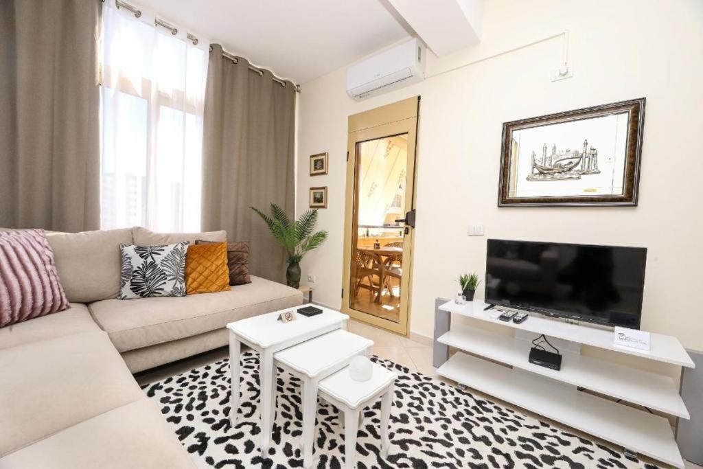 Summer Apartment
