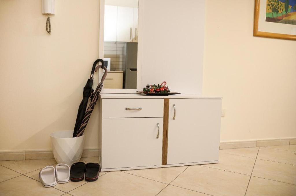 Summer Apartment - Image 6