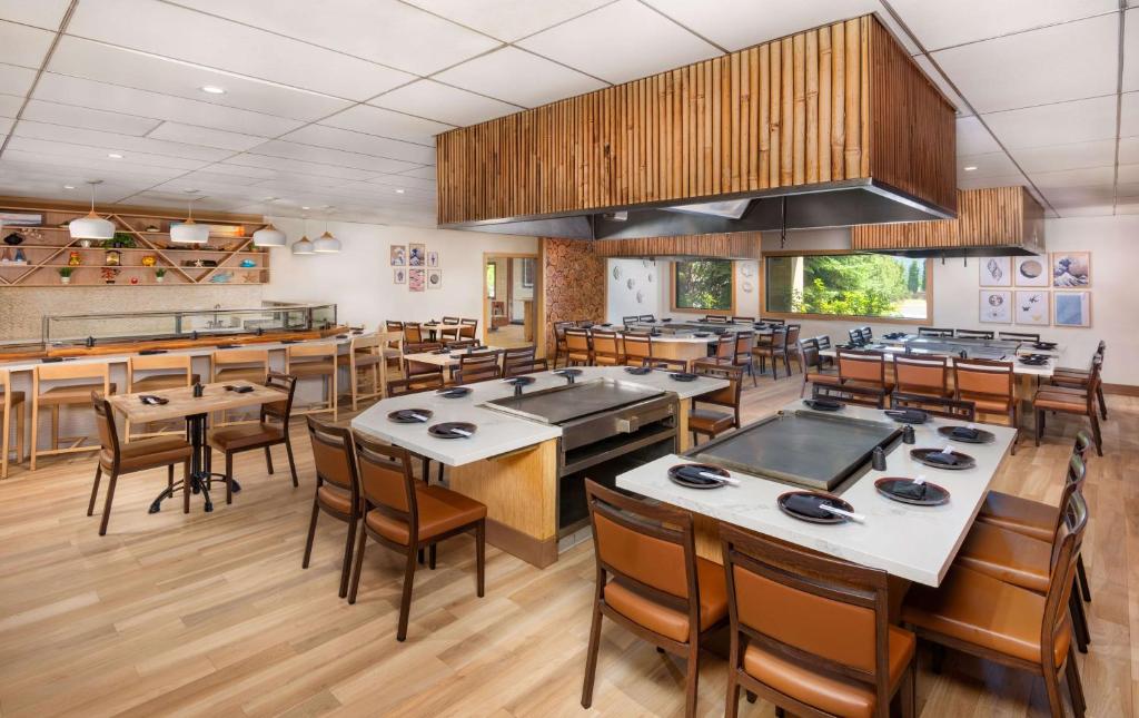 Restaurace v ubytování DoubleTree by Hilton Hotel Flagstaff
