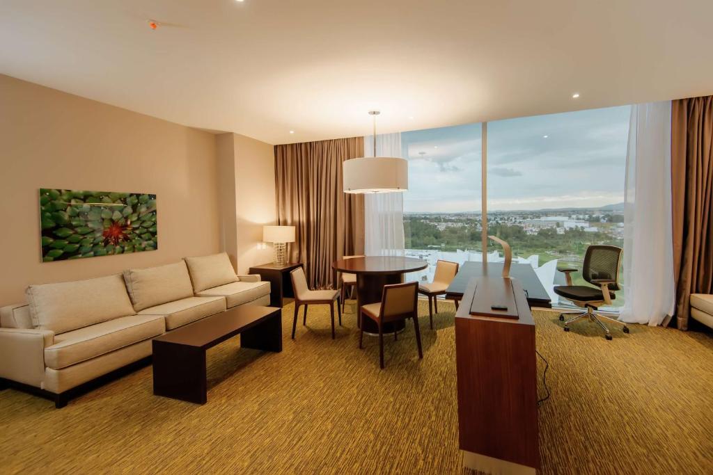 Hilton Garden Inn Puebla Angelopolis - Suite King