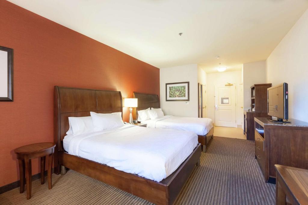Hilton Garden Inn Palm Springs/Rancho Mirage - Habitación Queen Con Dos Camas Queen