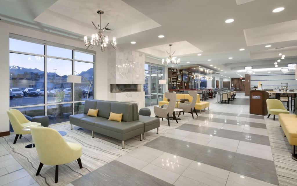 Posezení v ubytování Hilton Garden Inn Lehi