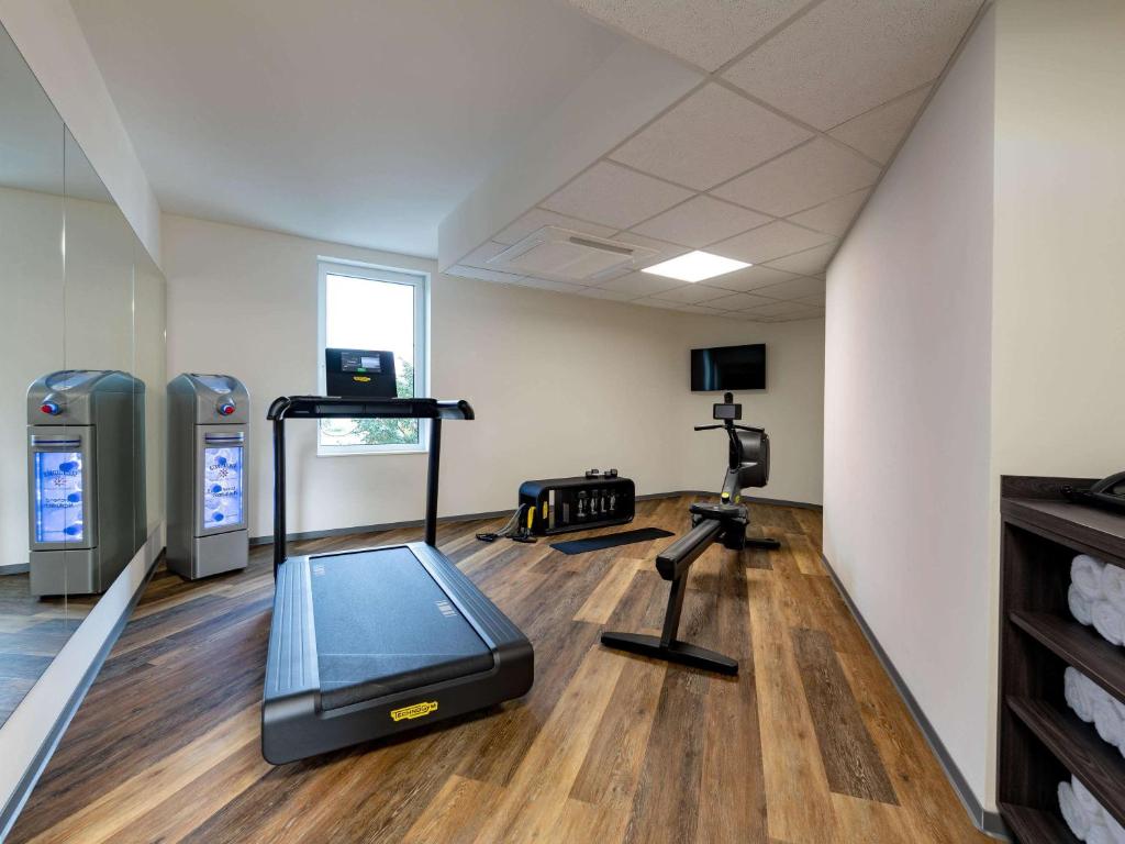 Das Fitnesscenter und/oder die Fitnesseinrichtungen in der Unterkunft ibis Styles Hamburg Barmbek