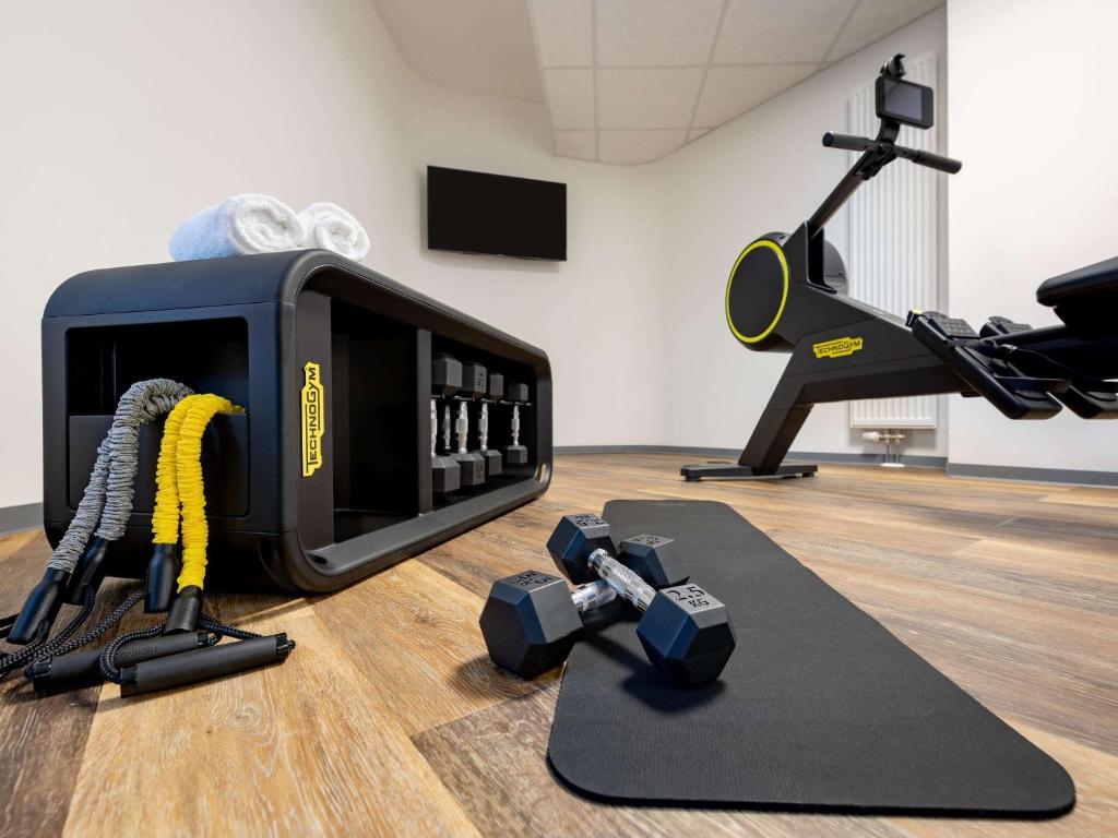 Das Fitnesscenter und/oder die Fitnesseinrichtungen in der Unterkunft ibis Styles Hamburg Barmbek