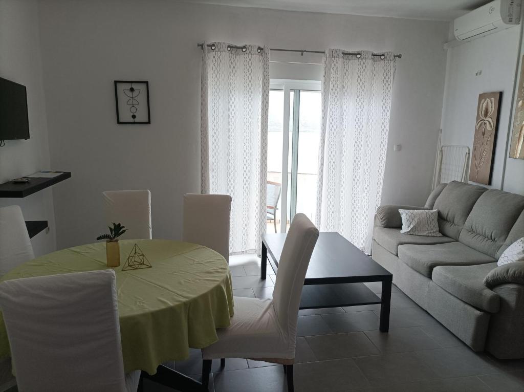 Posezení v ubytování Apartments by the sea Zubovici, Pag - 6394