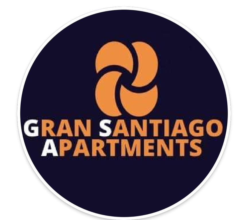 Um autocolante redondo com o logótipo de São Francisco Aprilantes. em HABITACION CON BAÑO PRIVADO, Depto HOME ESTUDIOS Gran Santiago Apartments em Santiago