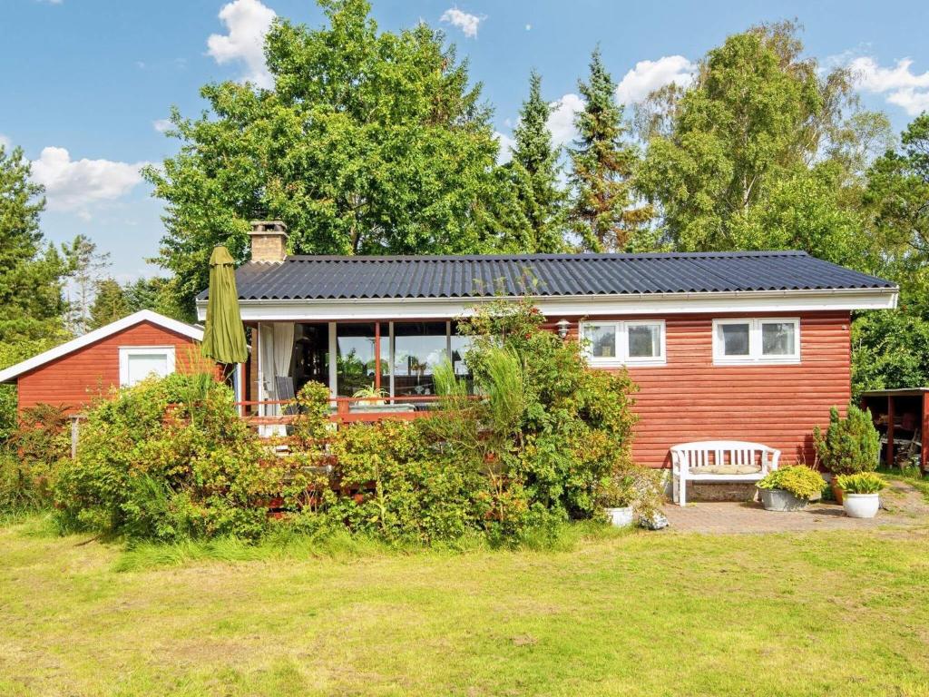 Zahrada ubytování 4 person holiday home in Grenaa-By Traum