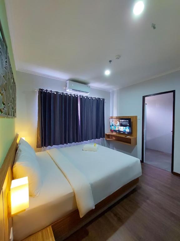 Country Heritage Hotel - Deluxe Queen Room