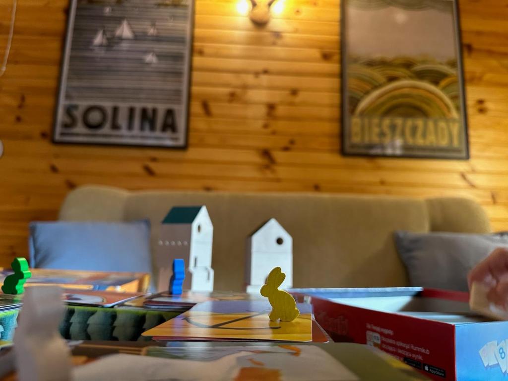 Posedenie v ubytovaní Urocza chata z sauną w bieszczadzkim Parku Krajobrazowym