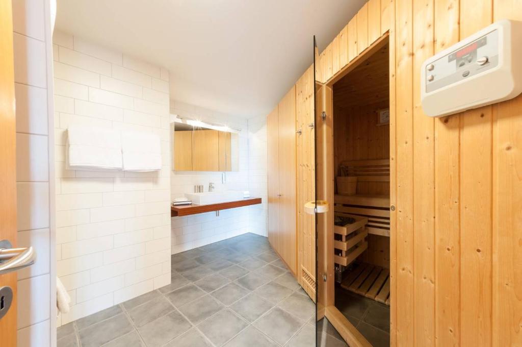 Alpe Fleurie Residence - Two-Bedroom Apartment With Mountain View