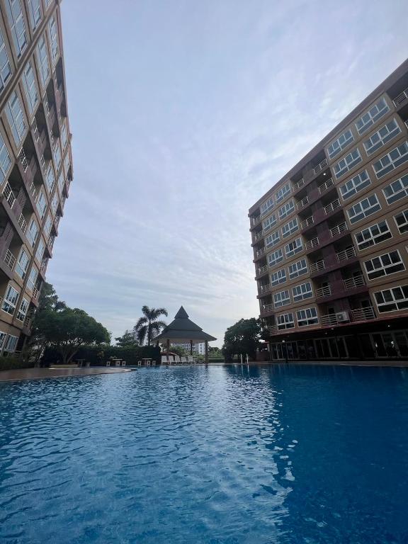 Bazén v ubytování H2DO Hotel nebo v jeho okolí
