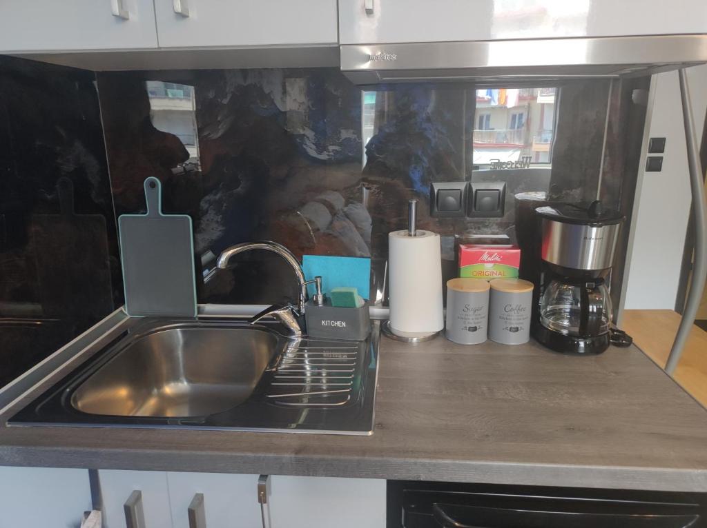 Railway Area Studio parking - 14