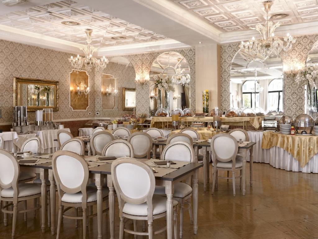 Restaurace v ubytování Hotel Principe