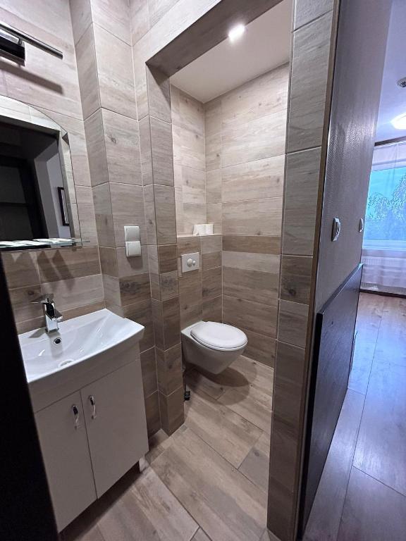 Noclegi Gambit Cieszyn 24h - Habitación Doble Con Baño Privado