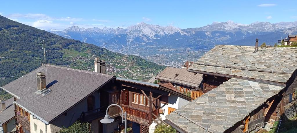 Nespecifikovaný výhled na hory nebo výhled na hory při pohledu z bed and breakfast