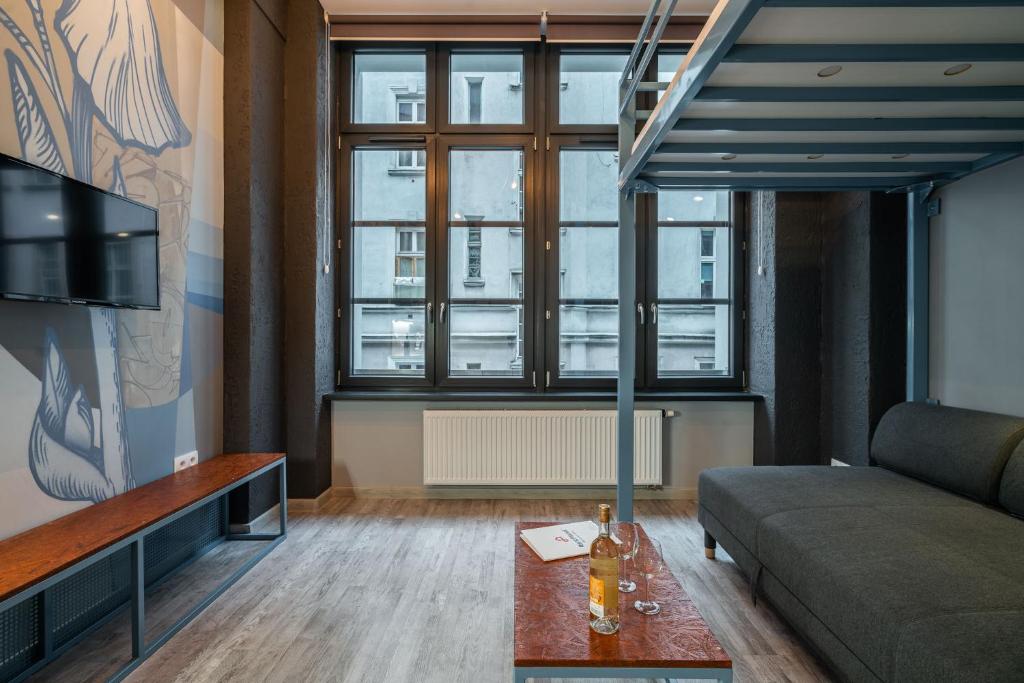 Graffiti Apartments - 6