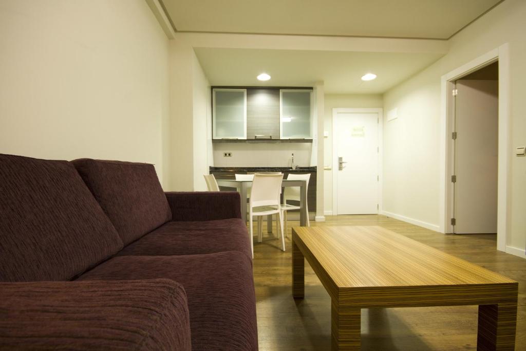 Posezení v ubytování Hotel y Apartamentos SNÖ Isaba