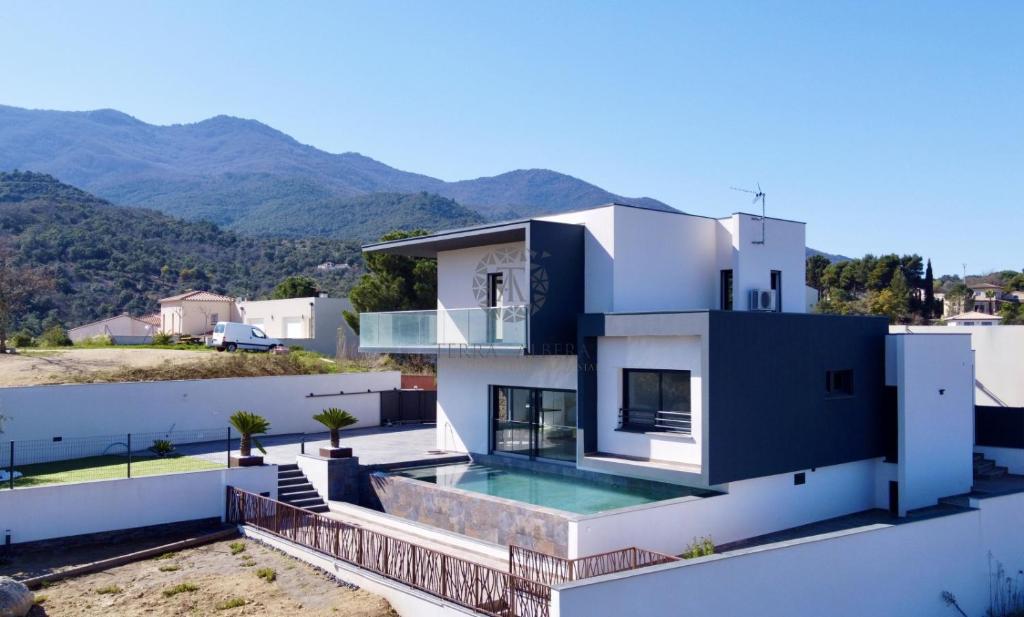 Chambre de luxe, spa, piscine, entre mer et montagne - Housity