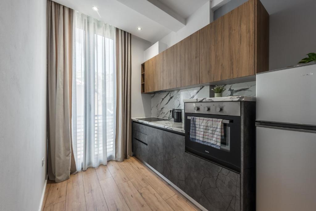 Brand New Comfy Apartment located in city center - Image 8