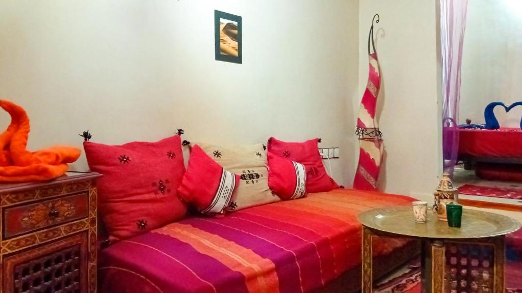 Postel nebo postele na pokoji v ubytování RIAD SULTAN Appart Marrakech