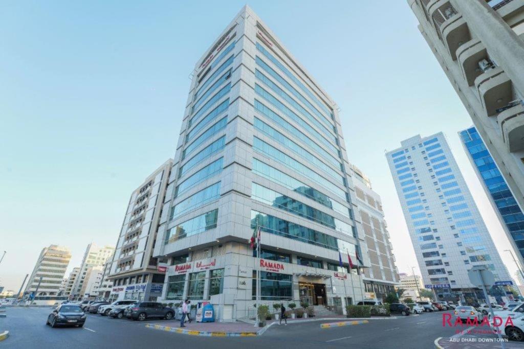 Ramada Downtown Abu Dhabi - Resim 7
