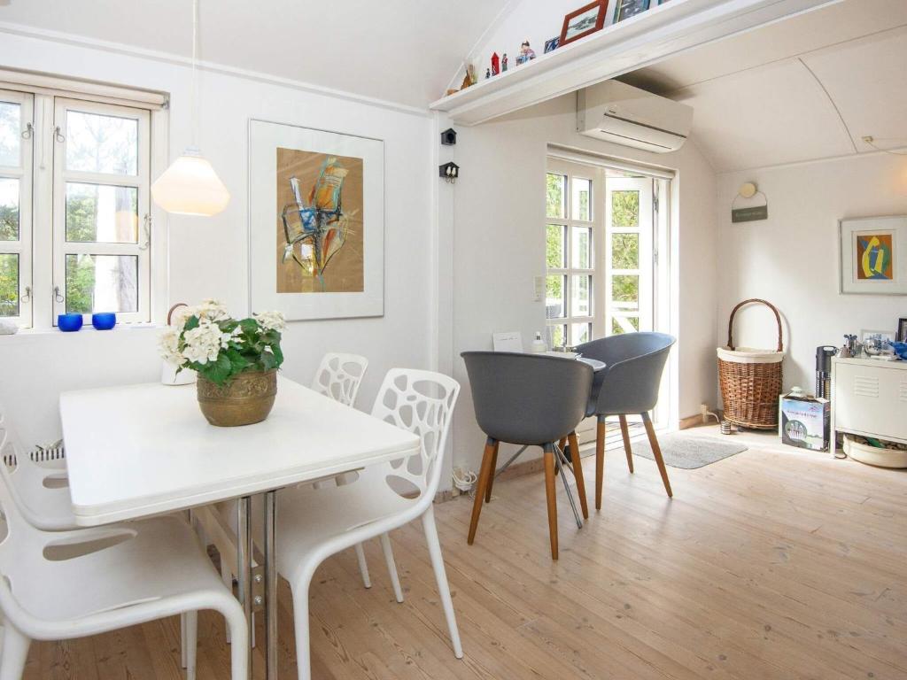 Posezení v ubytování Holiday home Grenaa L