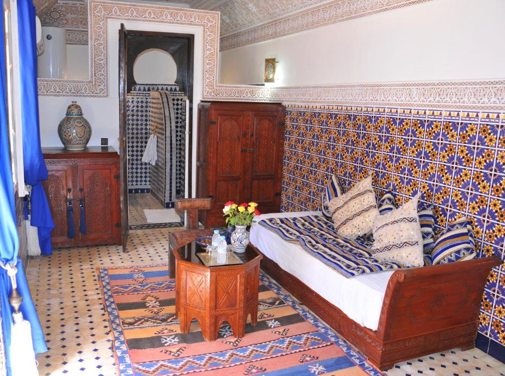 Postel nebo postele na pokoji v ubytování Riad Shaden