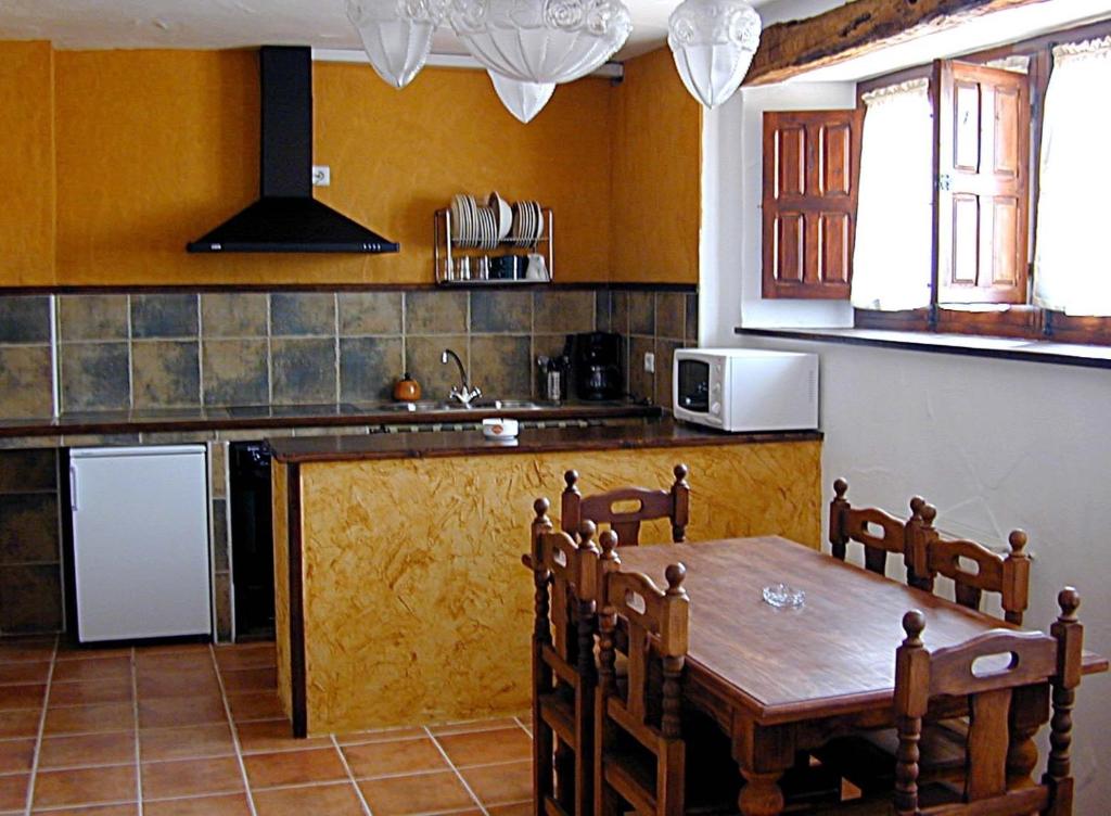 Kuchyňa alebo kuchynka v ubytovaní Casa Rural La Tablilla y La Terraza