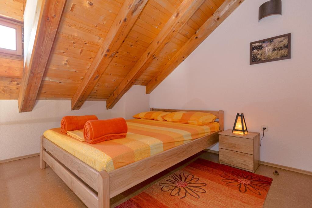 Posteľ alebo postele v izbe v ubytovaní Holiday Home Rudina