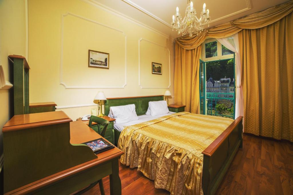 
King Suite with Balcony
