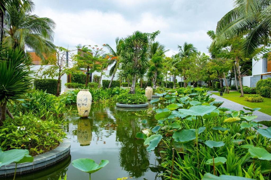 Zahrada ubytování Sailing Luxury Phu Quoc Villas