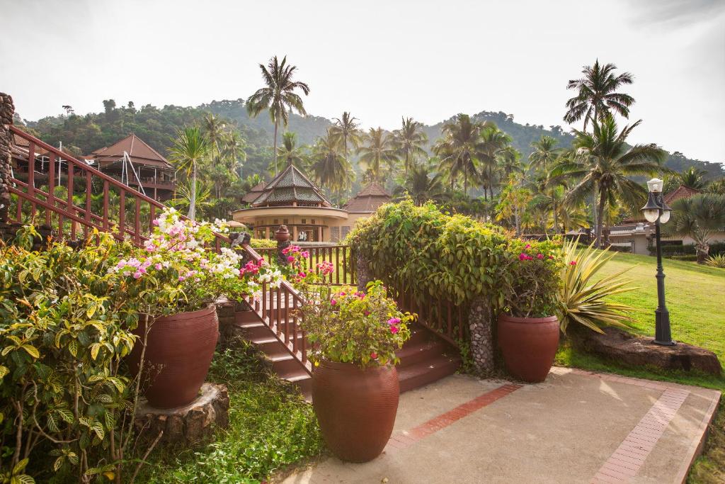 Zahrada ubytování The Aiyapura Koh Chang