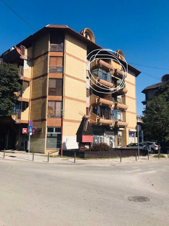 Budova, kde se apartmán nachází