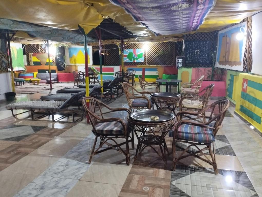 Posezení v ubytování Bob Marley Peace hotel luxor